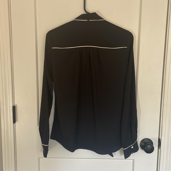 Express The Portofino Shirt Long Sleeve. Relaxed fit black Small NWT $58 - Picture 3 of 4